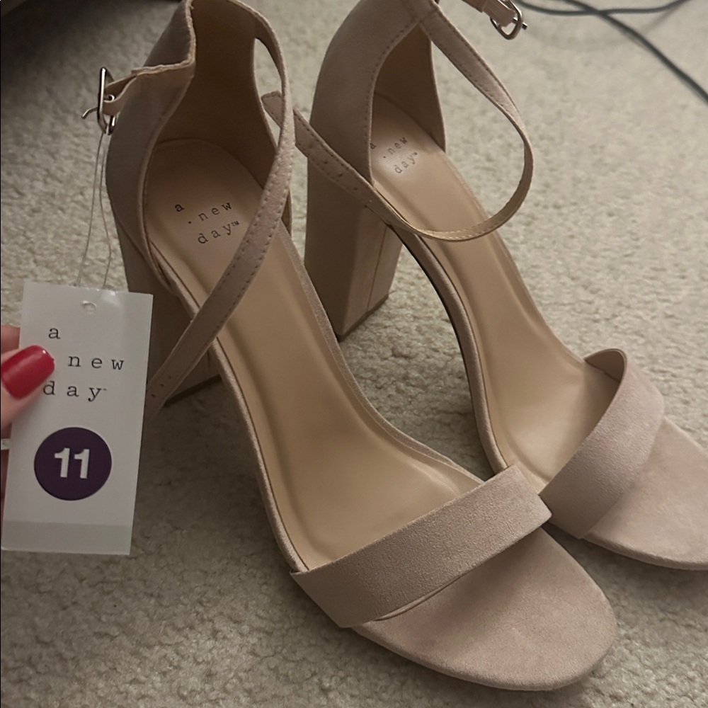 A New Day Heels in 11